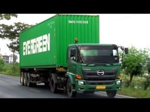14-Wheeler Truck