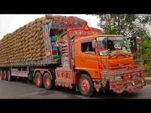 22-Wheeler Truck Flat Bed